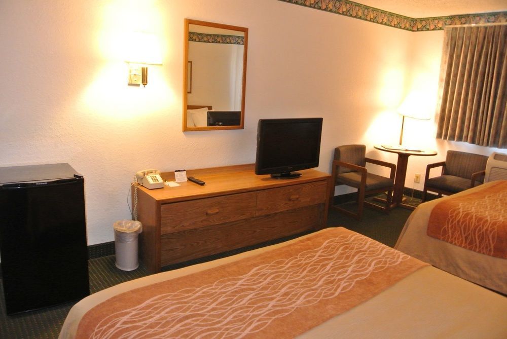 Quality Inn Ozark-Springfield South Kültér fotó